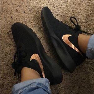 Nike Tanjun Sneaker